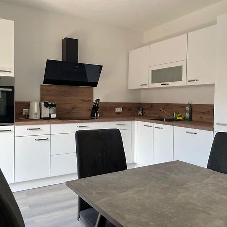 Lakeside Ferienwohnung ฟรีดริชส์ฮาเฟน ภายนอก รูปภาพ